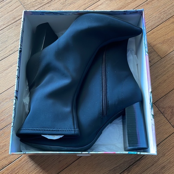 Jeffrey Campbell Siren Boot - Picture 10 of 15